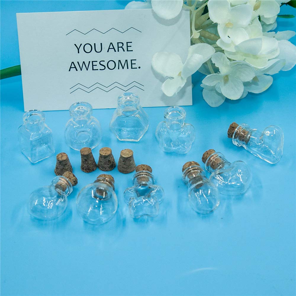 Amazon｜可愛い透明ミニガラス瓶、コルク栓が付いていて、10種類の形が